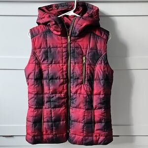 KEREN hart Red and Black Plaid Puffer Vest Size S